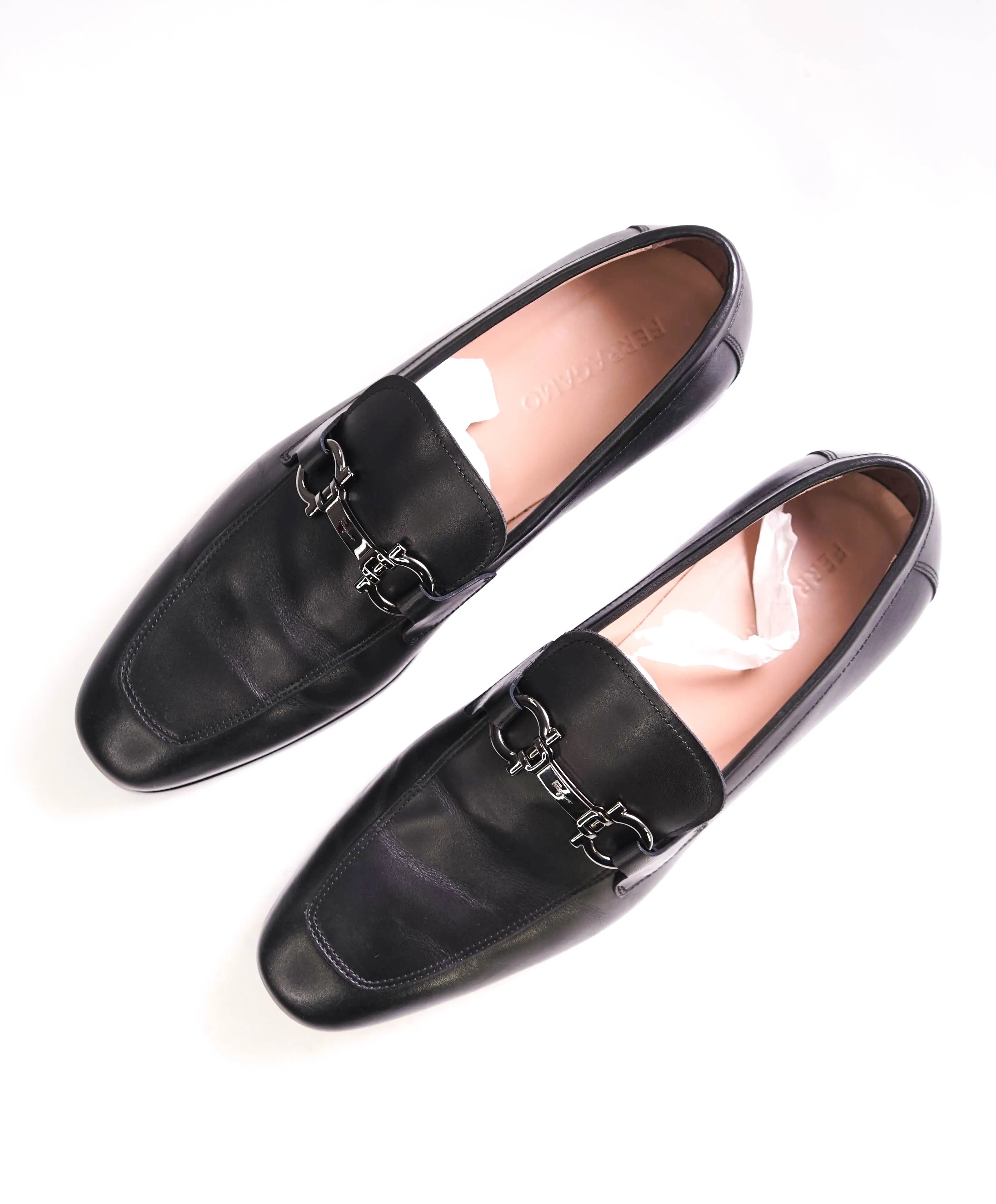 $850 SALVATORE FERRAGAMO - “REE" Gancini Bit Loafer Black Leather - 9 US