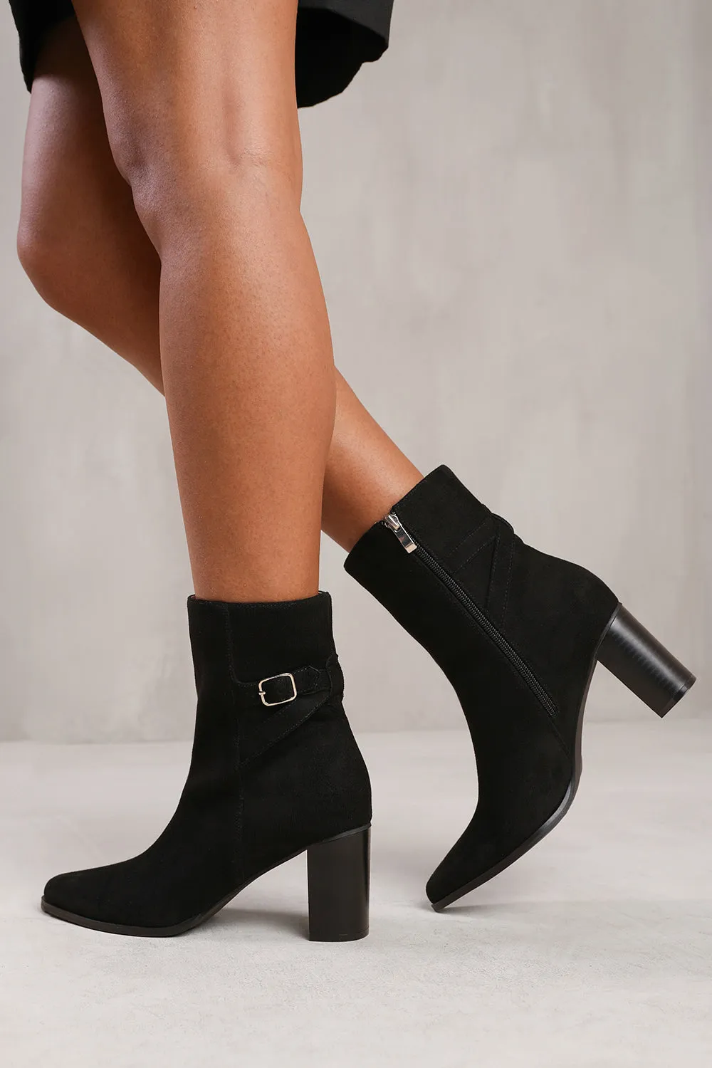 WINTER BLOCK HEEL BOOT WITH BUCKLE DETAIL IN BLACK SUEDE